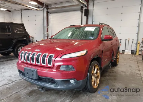 2017 Jeep Cherokee Latitude 4X4 из США, поврежденный, VIN 1C4PJMCS3HW501215
